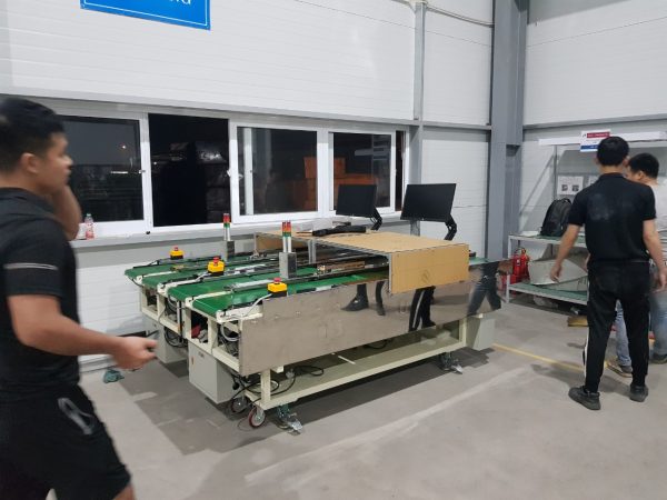 Băng tải cân hàng tự động loại hàng hóa - Hình ảnh 2